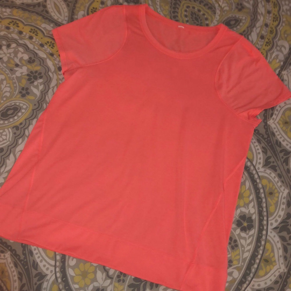 Lululemon Mind Over Miles SS tee